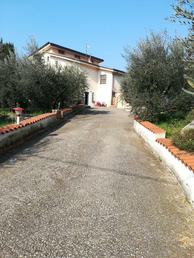 Casa Fra Gli Ulivi Di Giuseppe Guest House Sonnino Exterior photo